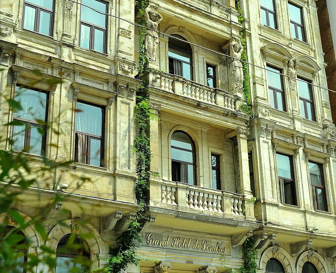5 Smart Boutique Hotels In Beyoglu Worth Booking