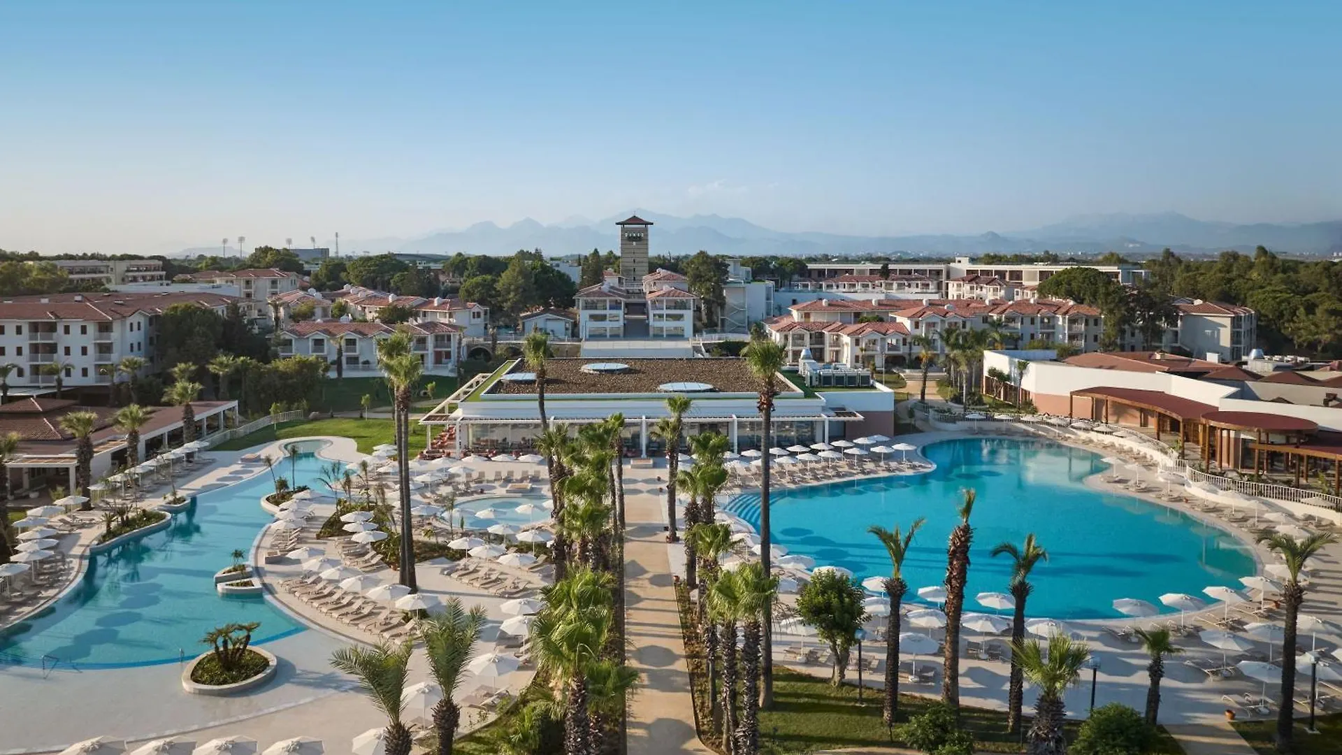 Staying in Belek Golf Area: 9 Five-Star Hotels Compared