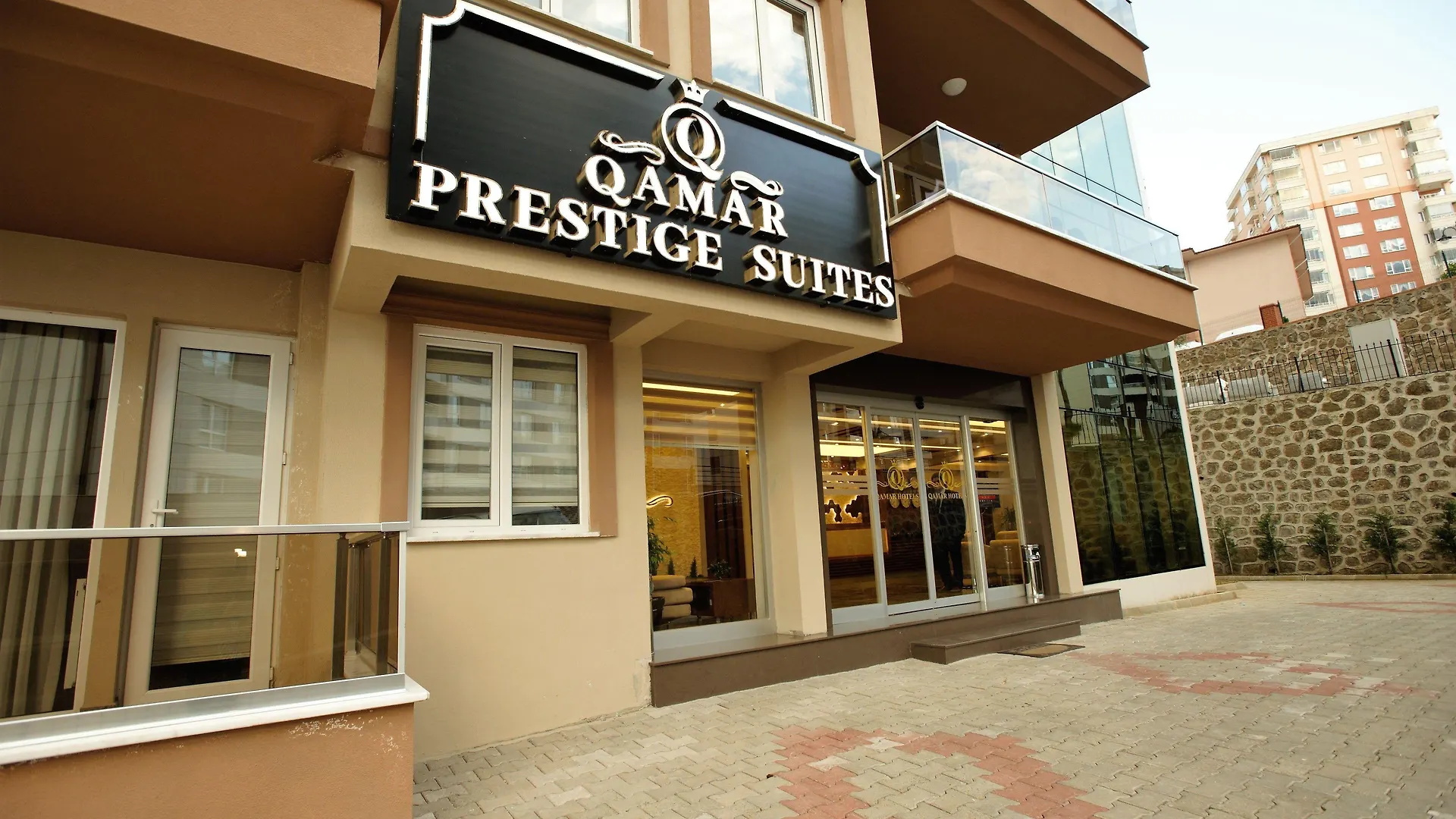 Staying Near Trabzon Kalesi: 4 Airport Hotels Compared