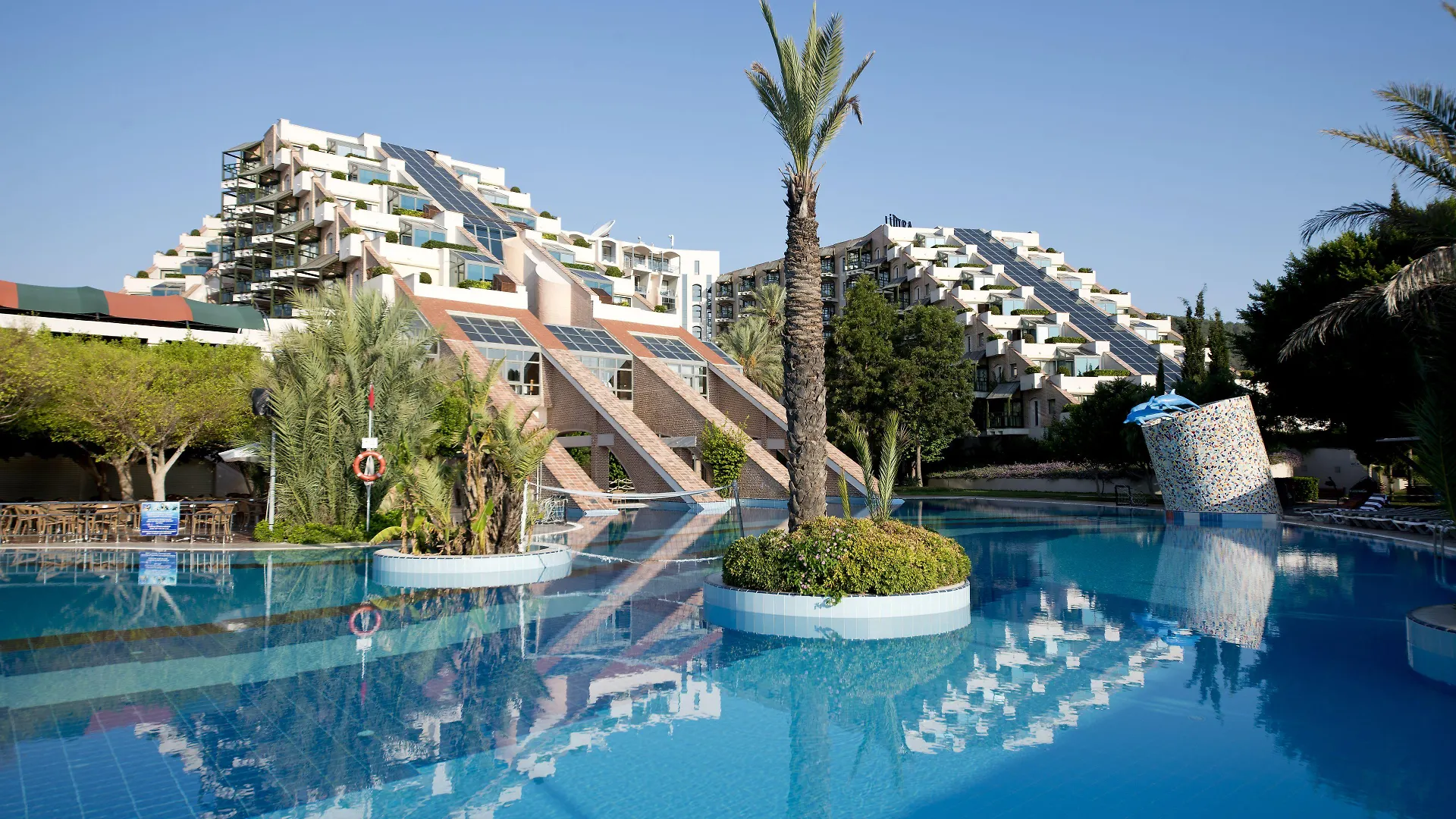 5 Luxury Hotels Closest to Phaselis Antique City