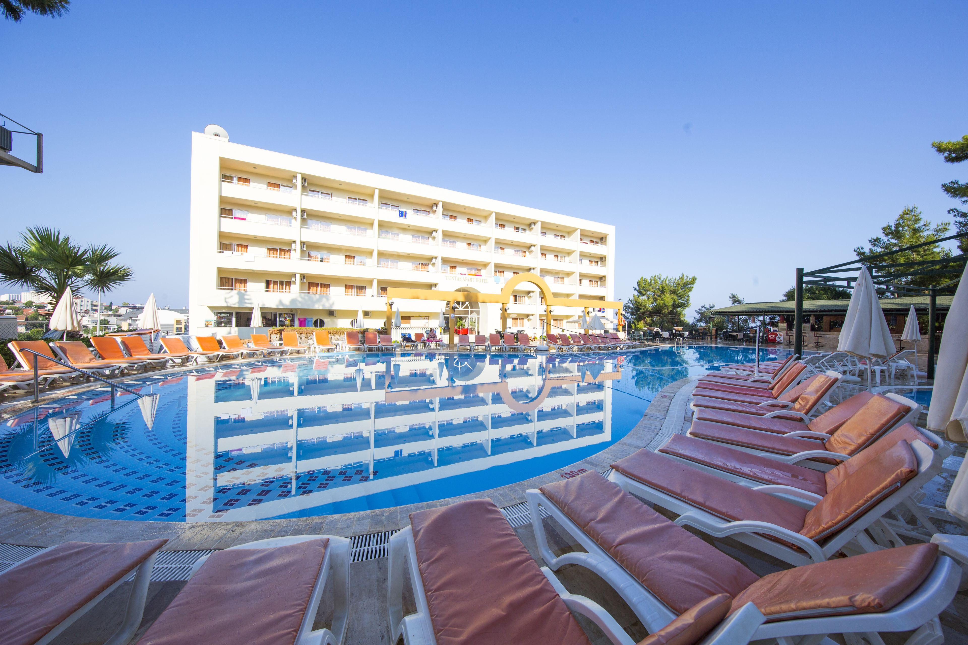 6 Family Hotels in Ladies Beach Kusadasi Worth Booking