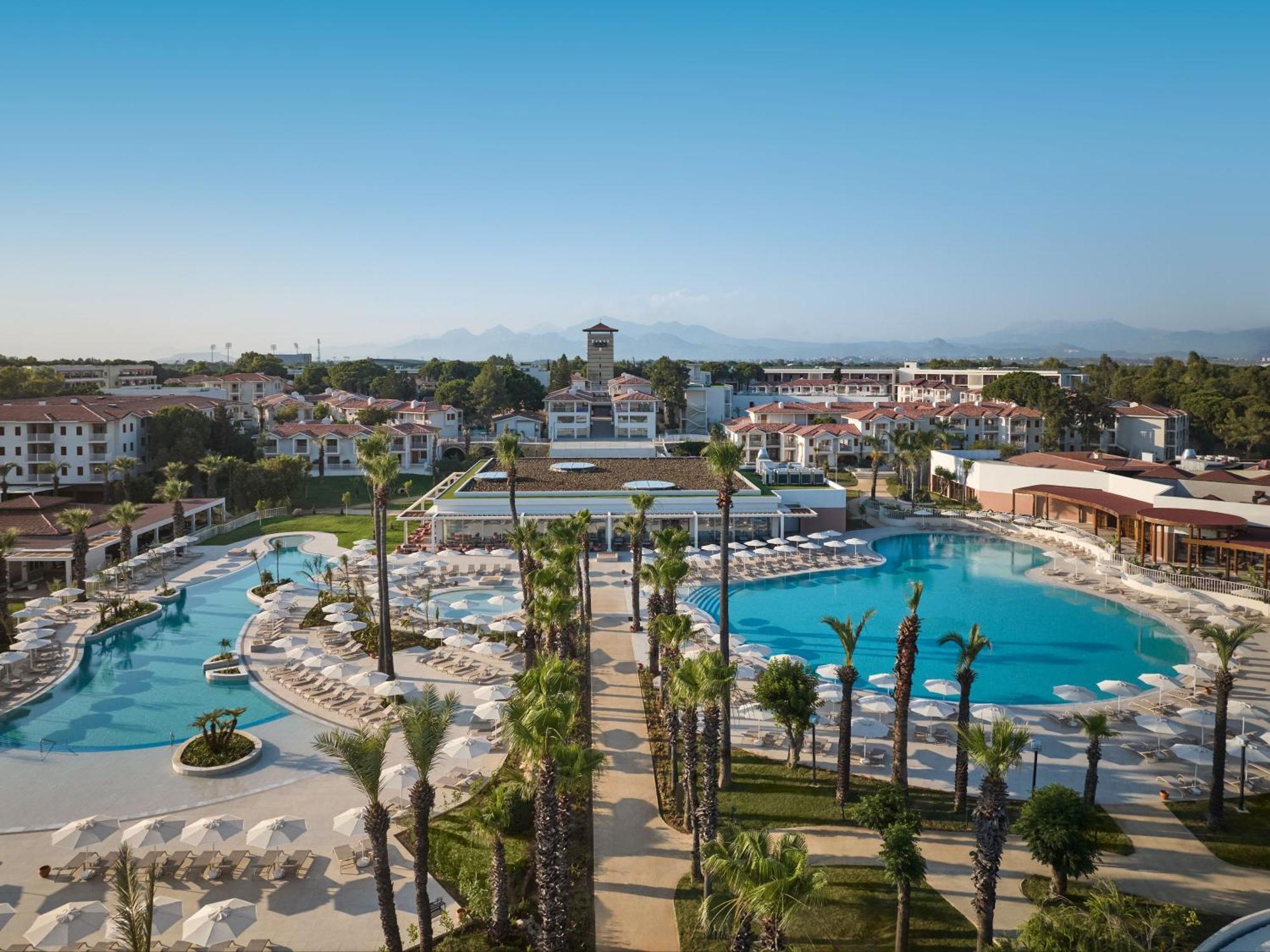 Staying in Belek Golf Area: 9 Five-Star Hotels Compared