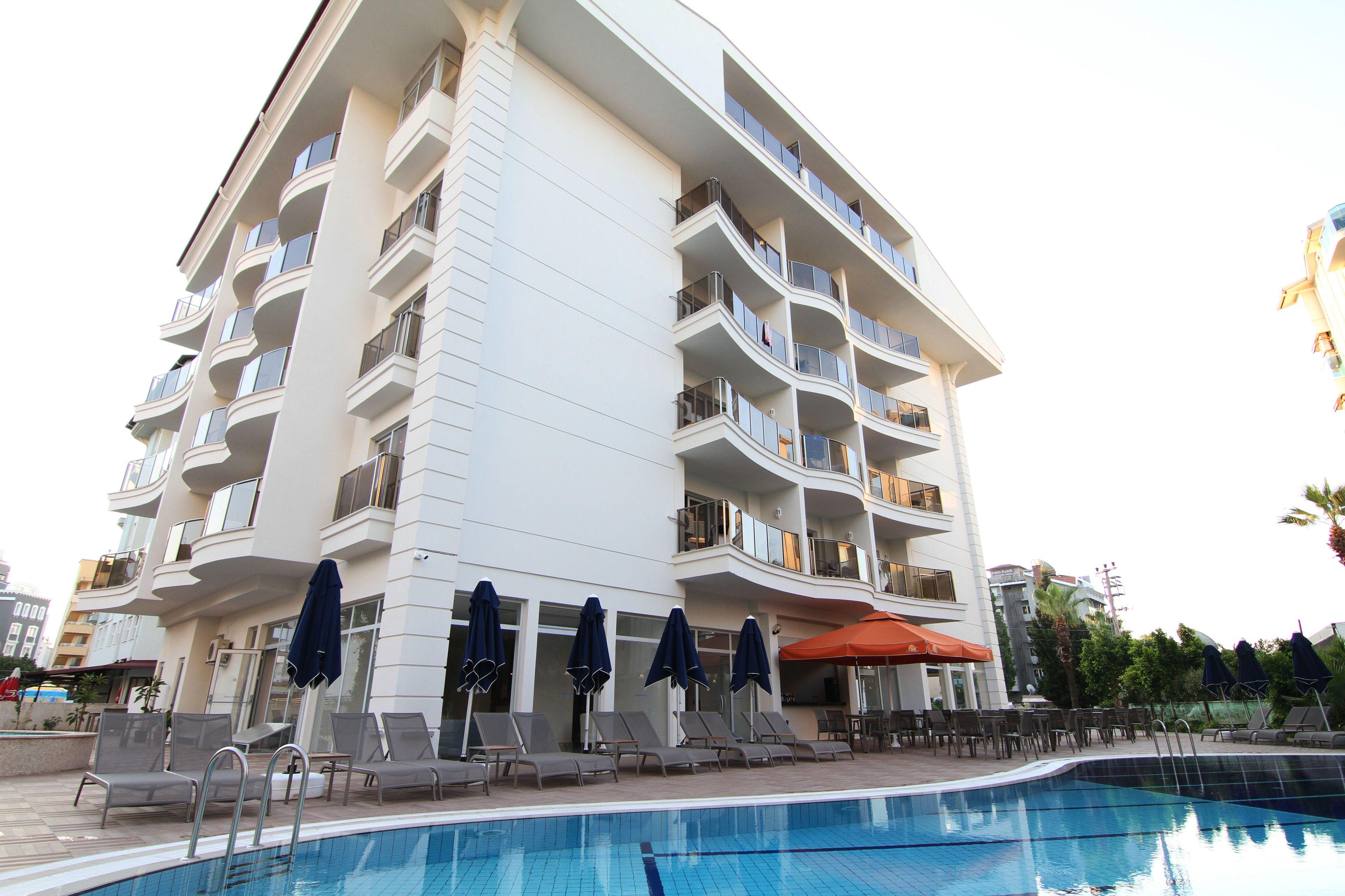 Staying Near Marmaris Castle: 15 Family Hotels Compared