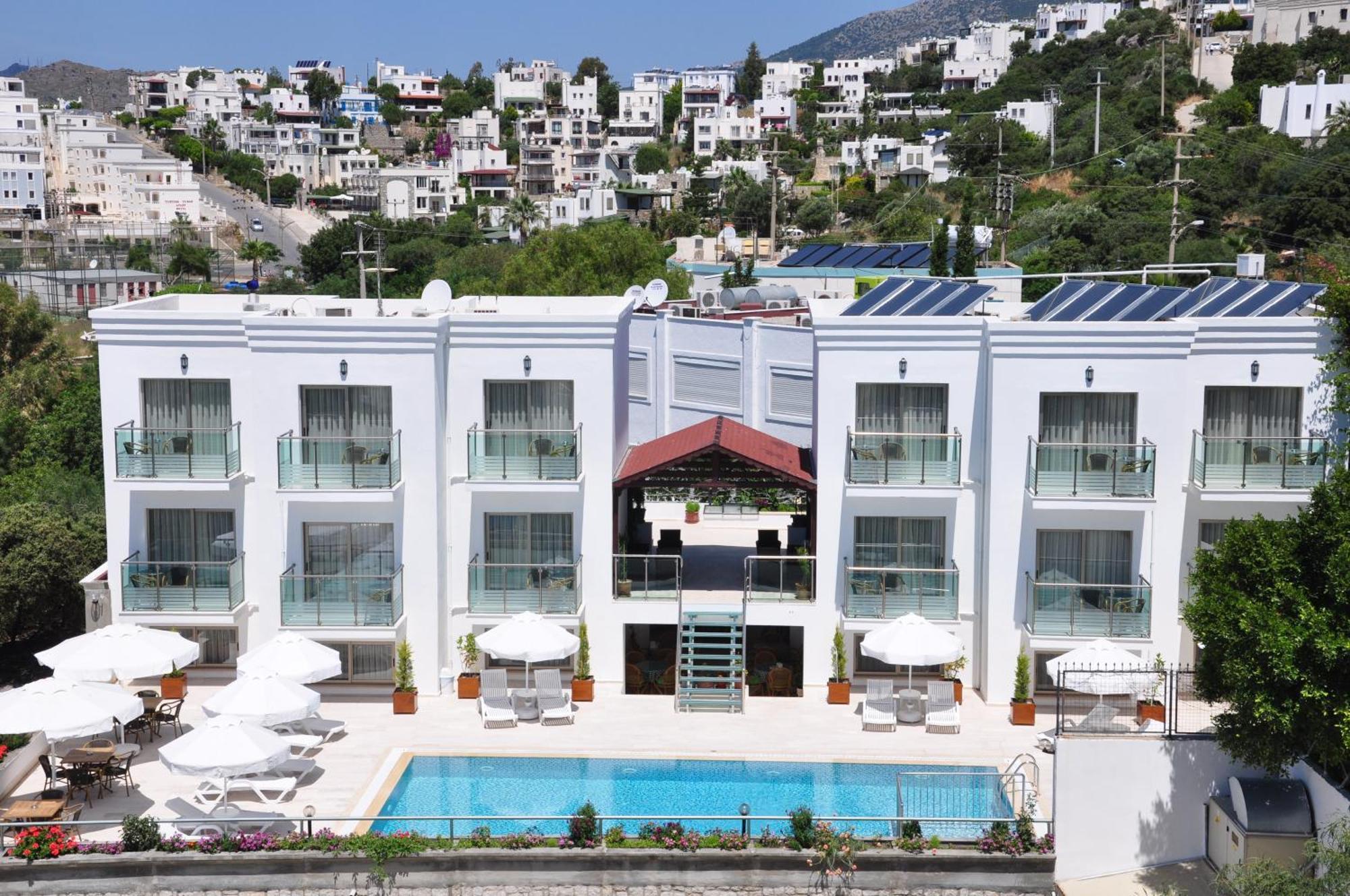 Where to Stay Near Bodrum Castle: 9 Best Central Hotels