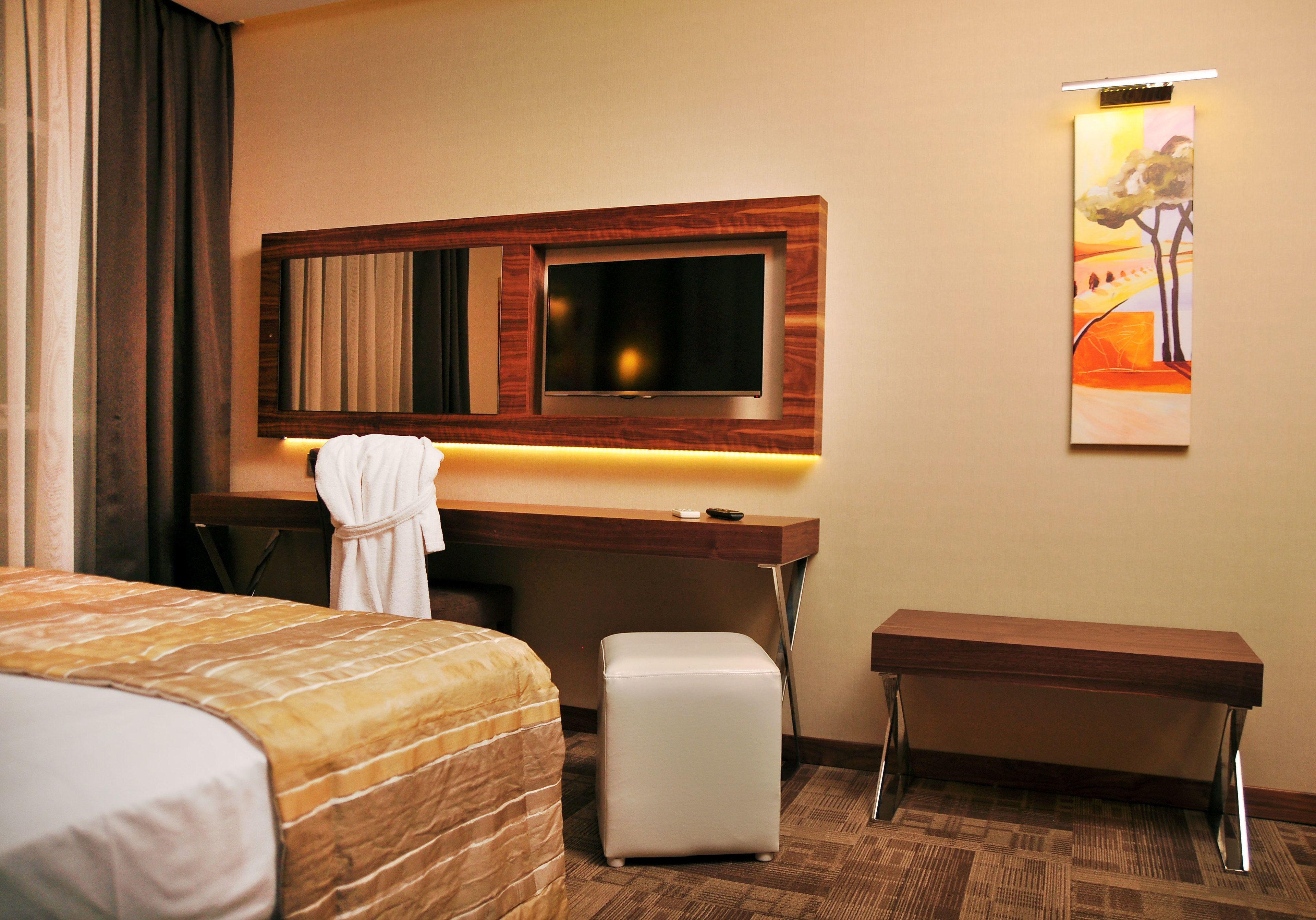 Where to Stay in Izmir: 4 Best Hotels for Every Trip